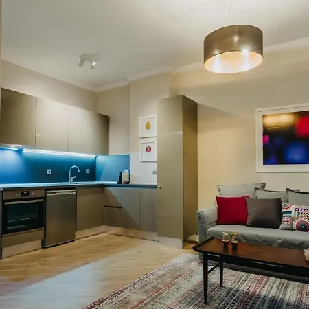 The Luxe - Tsimiski, Skg